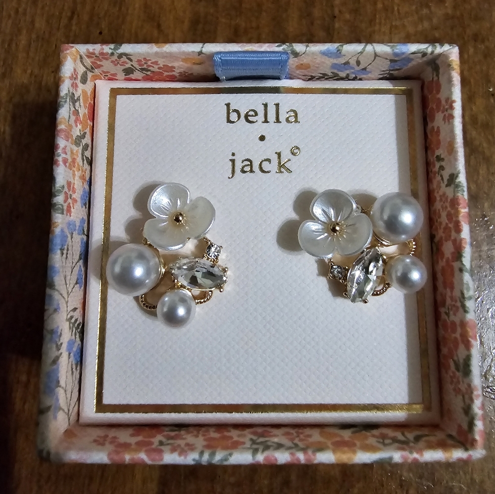 Bella ● Jack Earrings